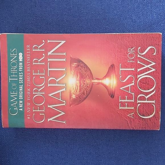 A Feast For Crows Paperback Novel - Picture 2 of 7